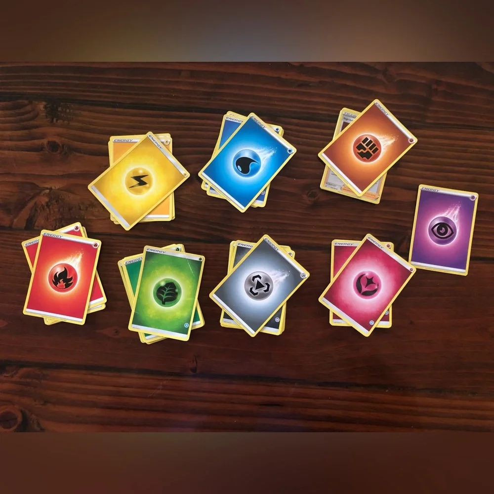 LIKE NEW Pokémon ENERGY Cards